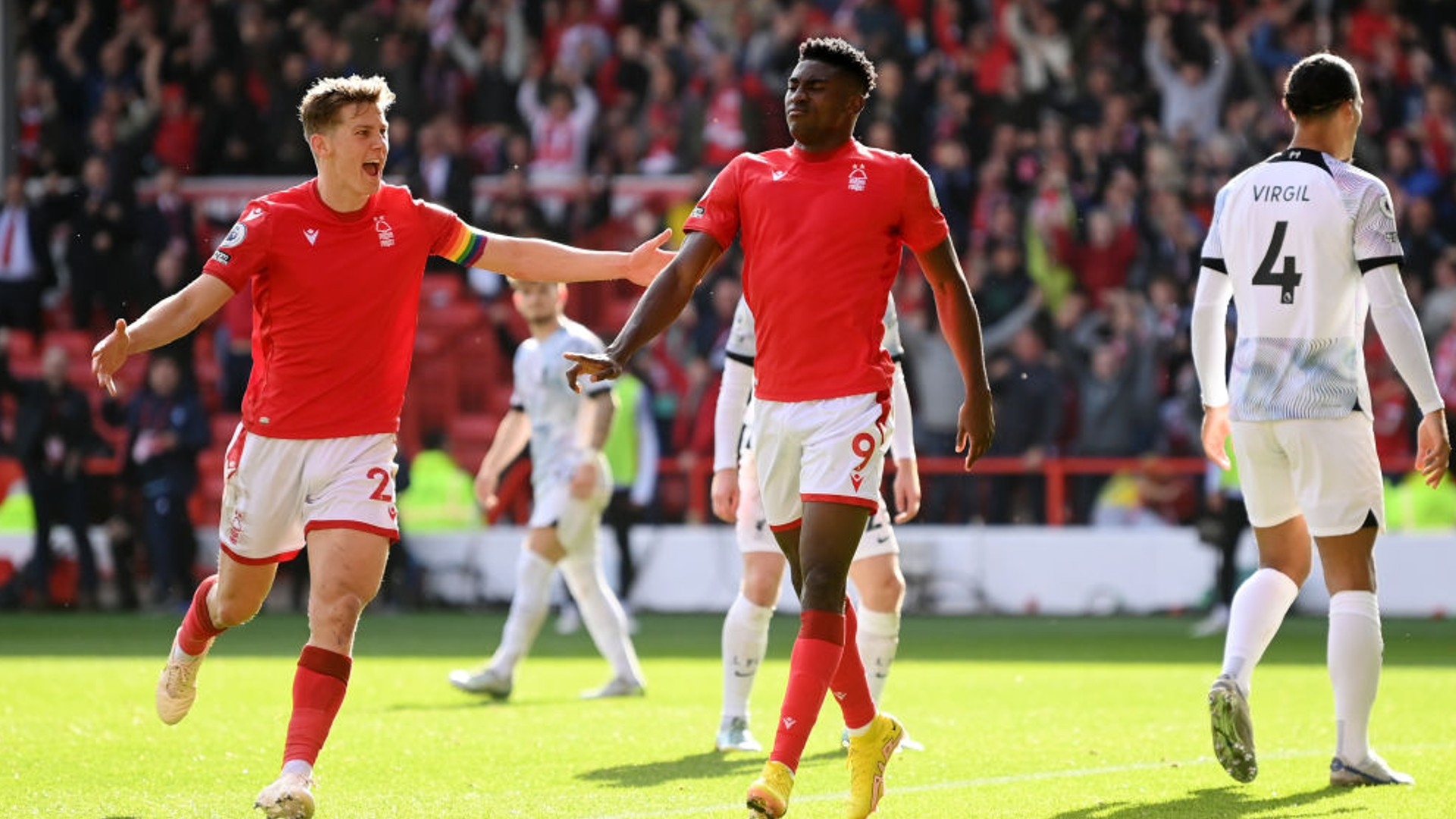 不仅给她的 不仅给她的